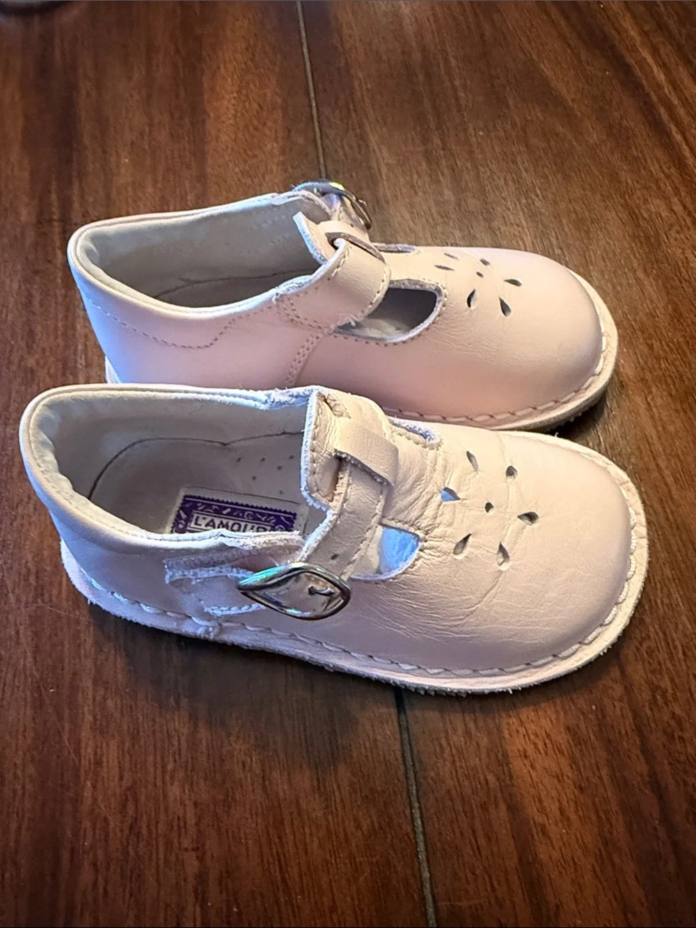L'Amour Girls Pink T-Strap Leather Cut‎ Out Mary Janes Sz 9